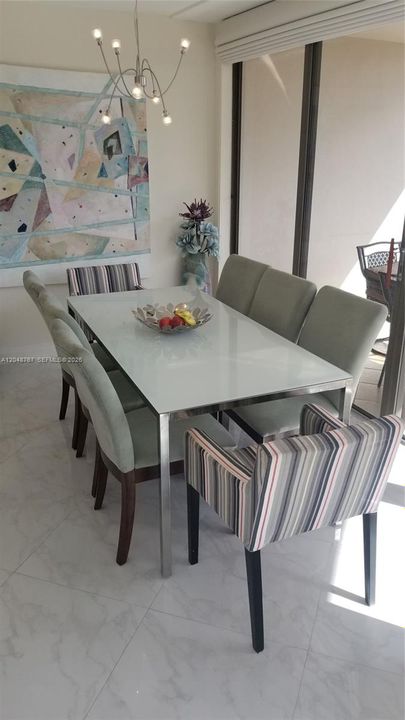 For Rent: $4,200 (2 beds, 2 baths, 1522 Square Feet)