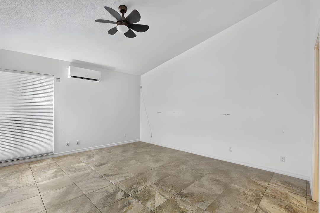 15-web-or-mls-7690 (13)