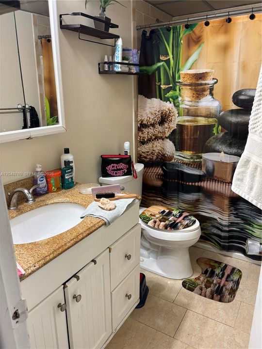 For Rent: $1,800 (1 beds, 1 baths, 1136 Square Feet)