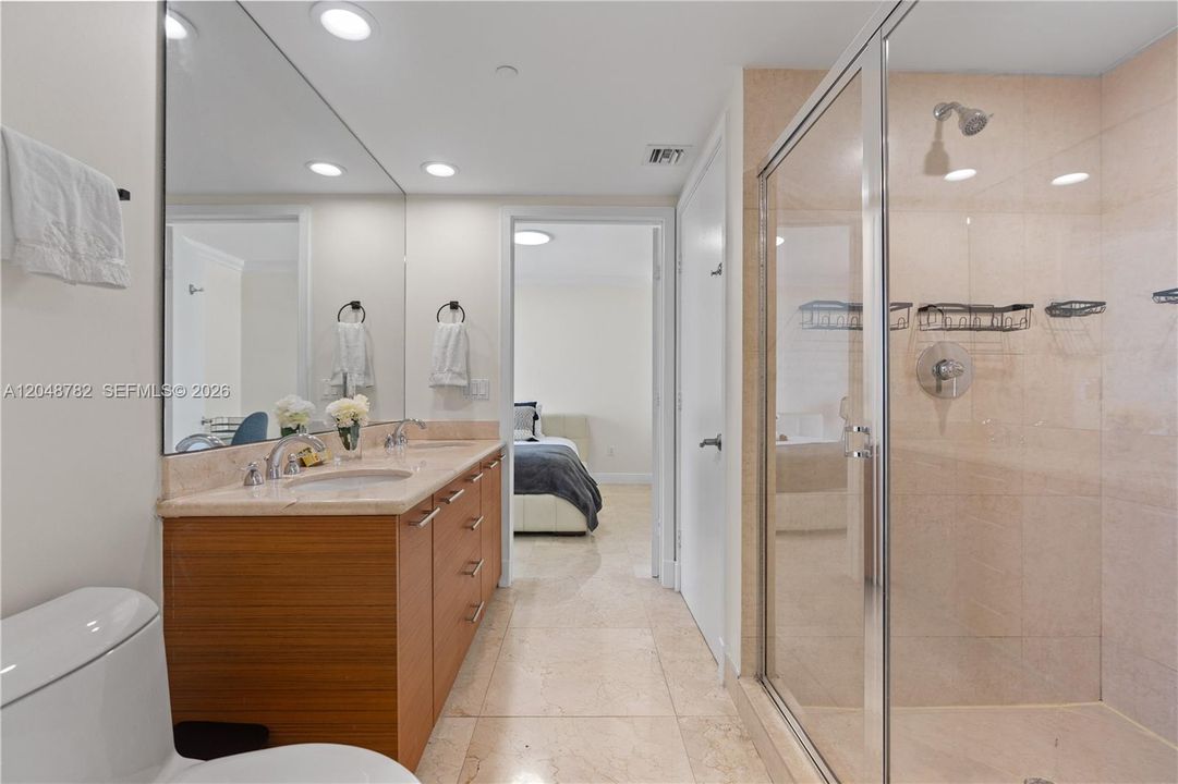 For Sale: $1,075,000 (3 beds, 2 baths, 1789 Square Feet)