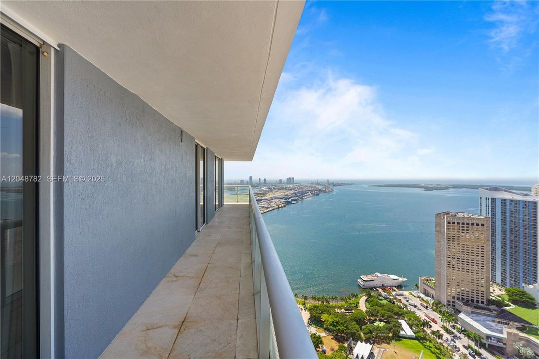 For Sale: $1,075,000 (3 beds, 2 baths, 1789 Square Feet)