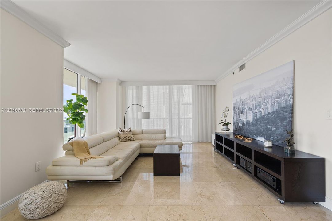 For Sale: $1,075,000 (3 beds, 2 baths, 1789 Square Feet)