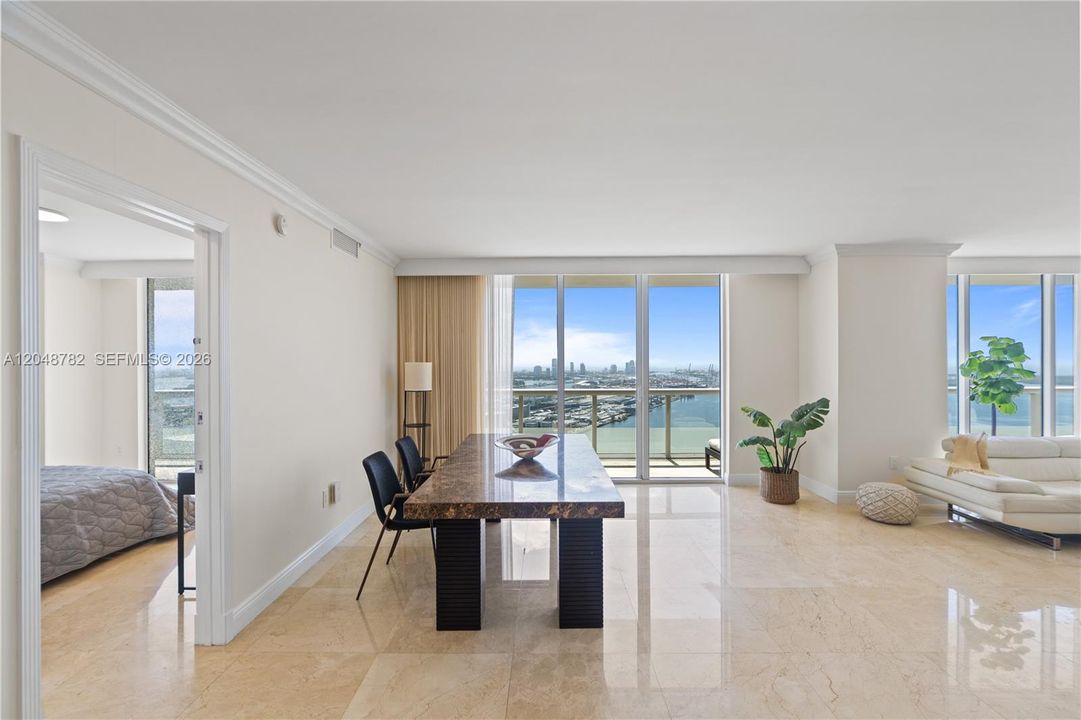For Sale: $1,075,000 (3 beds, 2 baths, 1789 Square Feet)
