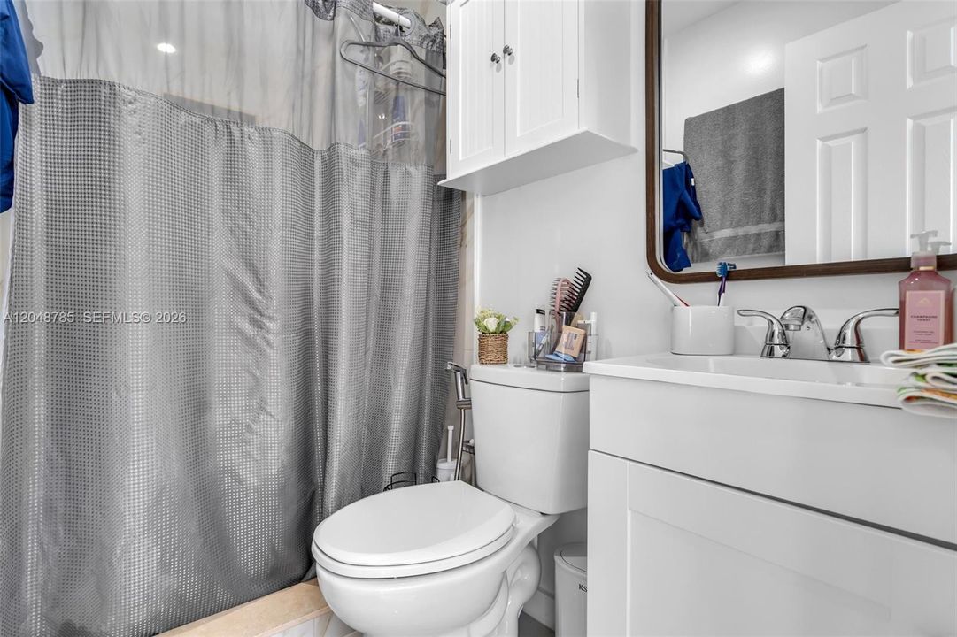 For Sale: $619,999 (2 beds, 2 baths, 962 Square Feet)