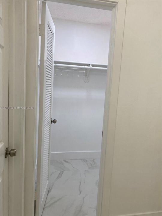 For Rent: $2,500 (2 beds, 2 baths, 980 Square Feet)