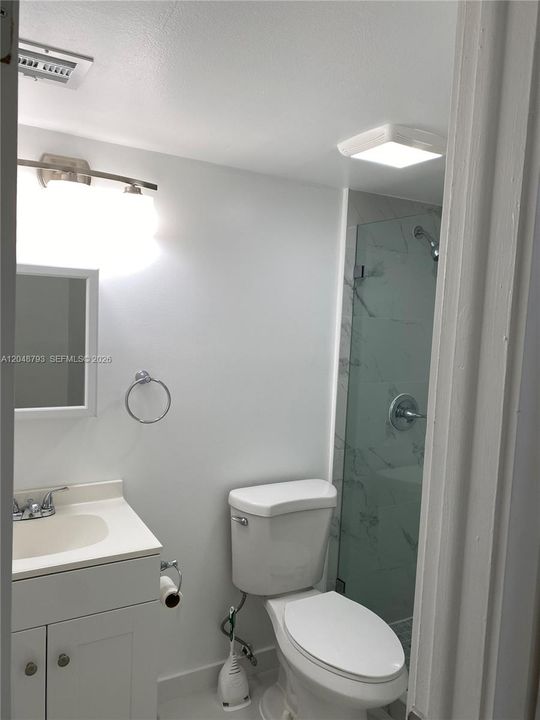 For Rent: $2,500 (2 beds, 2 baths, 980 Square Feet)