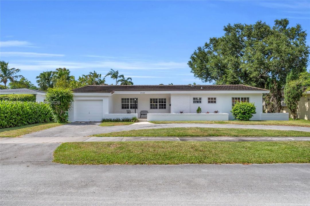 For Sale: $1,299,000 (4 beds, 2 baths, 2024 Square Feet)