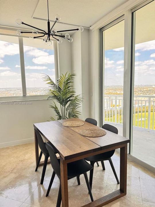 For Sale: $550,000 (3 beds, 2 baths, 1481 Square Feet)