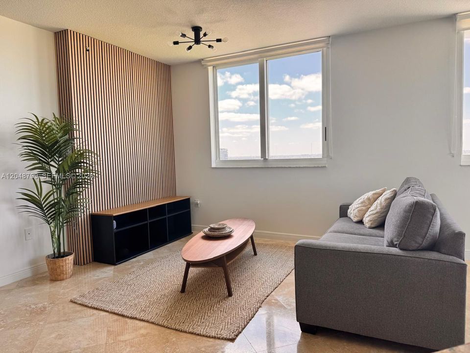For Sale: $550,000 (3 beds, 2 baths, 1481 Square Feet)