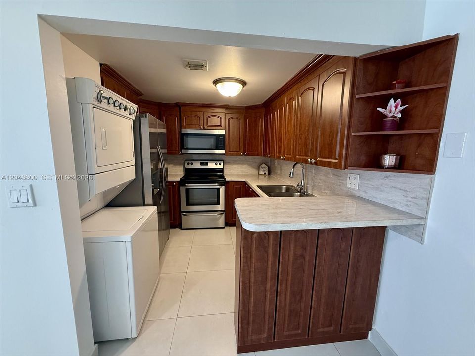 For Rent: $2,700 (4 beds, 2 baths, 1230 Square Feet)