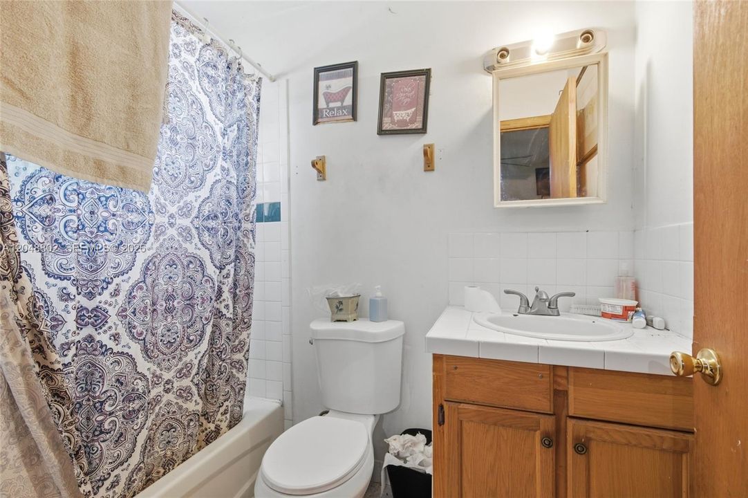 For Sale: $599,998 (0 beds, 0 baths, 2214 Square Feet)