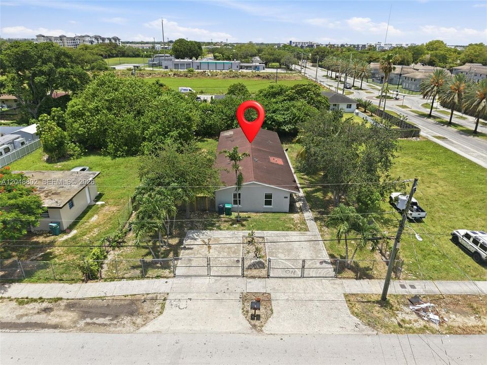 For Sale: $599,998 (0 beds, 0 baths, 2214 Square Feet)