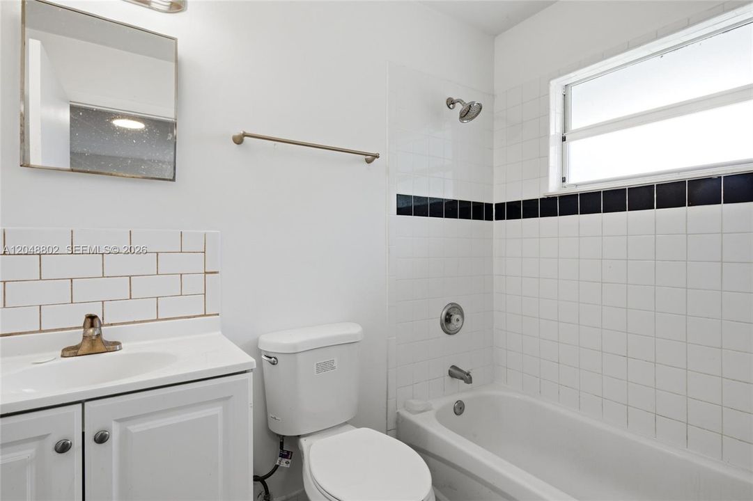 For Sale: $599,998 (0 beds, 0 baths, 2214 Square Feet)