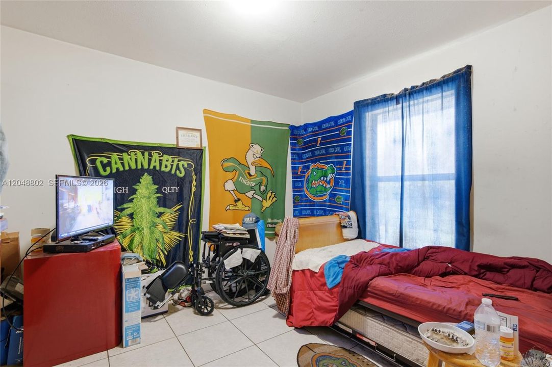 For Sale: $599,998 (0 beds, 0 baths, 2214 Square Feet)