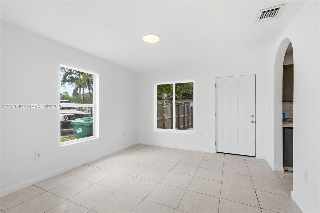 For Sale: $599,998 (0 beds, 0 baths, 2214 Square Feet)