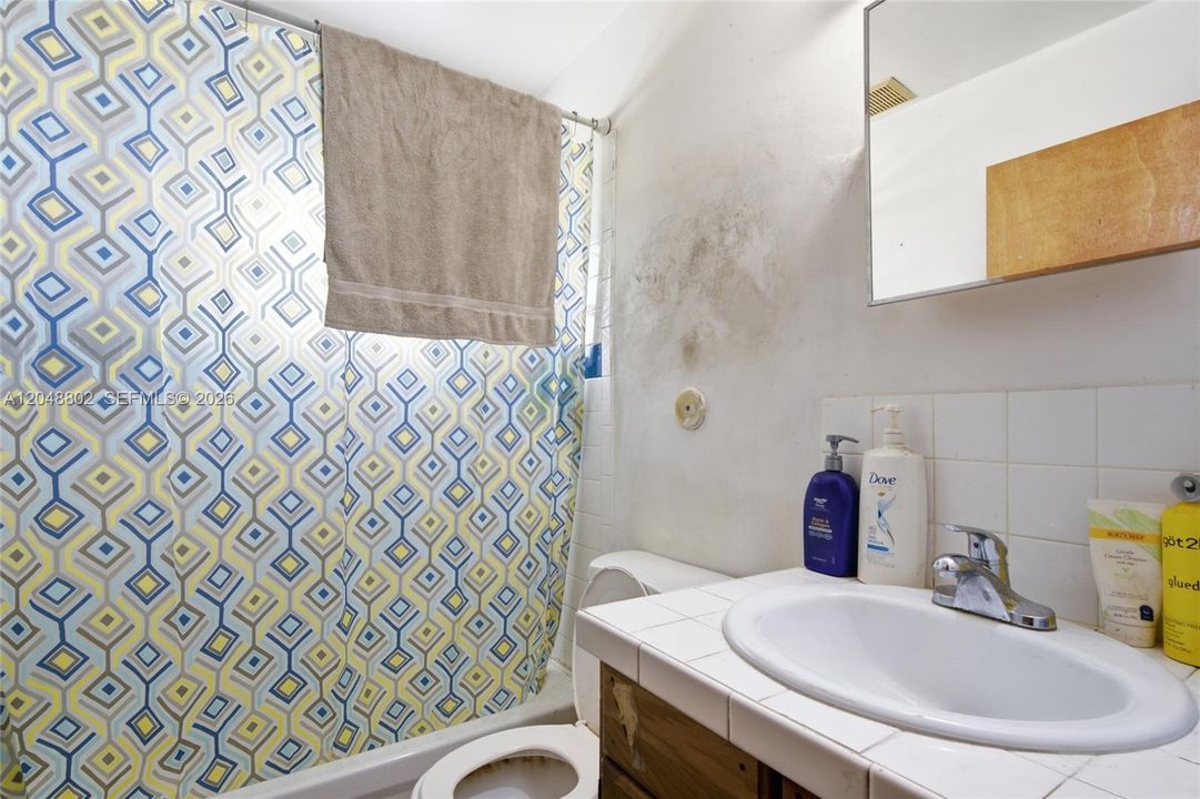 For Sale: $599,998 (0 beds, 0 baths, 2214 Square Feet)