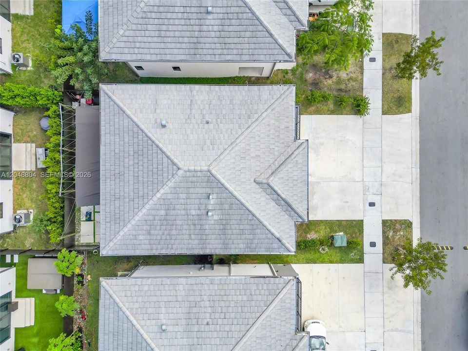 For Rent: $4,200 (5 beds, 4 baths, 1902 Square Feet)