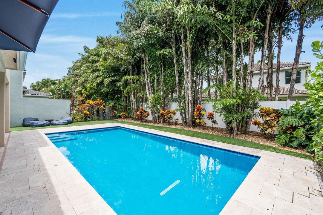 46-web-or-mls-A7400667