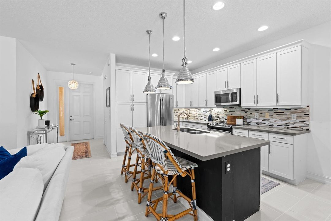 9-web-or-mls-A7400685