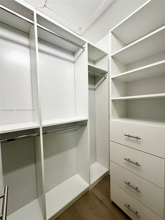 For Rent: $2,500 (2 beds, 2 baths, 770 Square Feet)