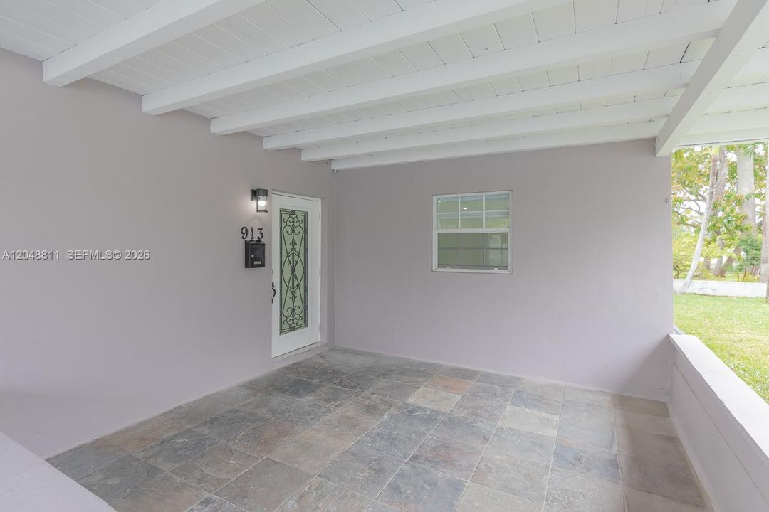 For Rent: $4,000 (3 beds, 2 baths, 1664 Square Feet)