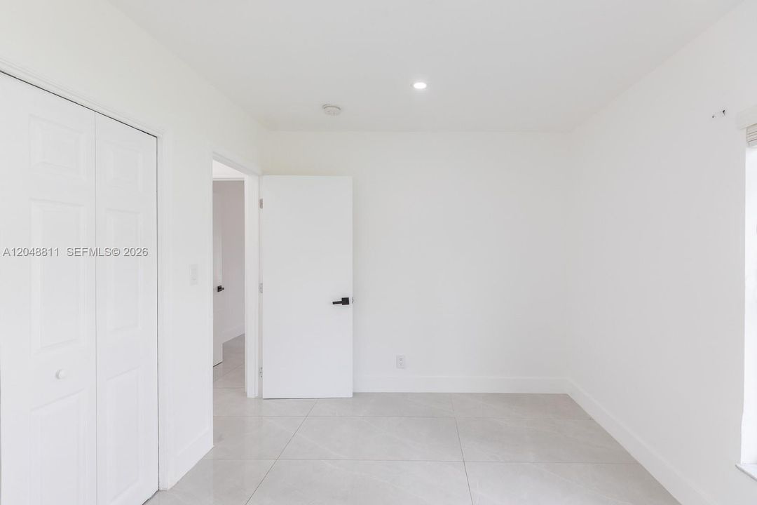 For Rent: $4,000 (3 beds, 2 baths, 1664 Square Feet)
