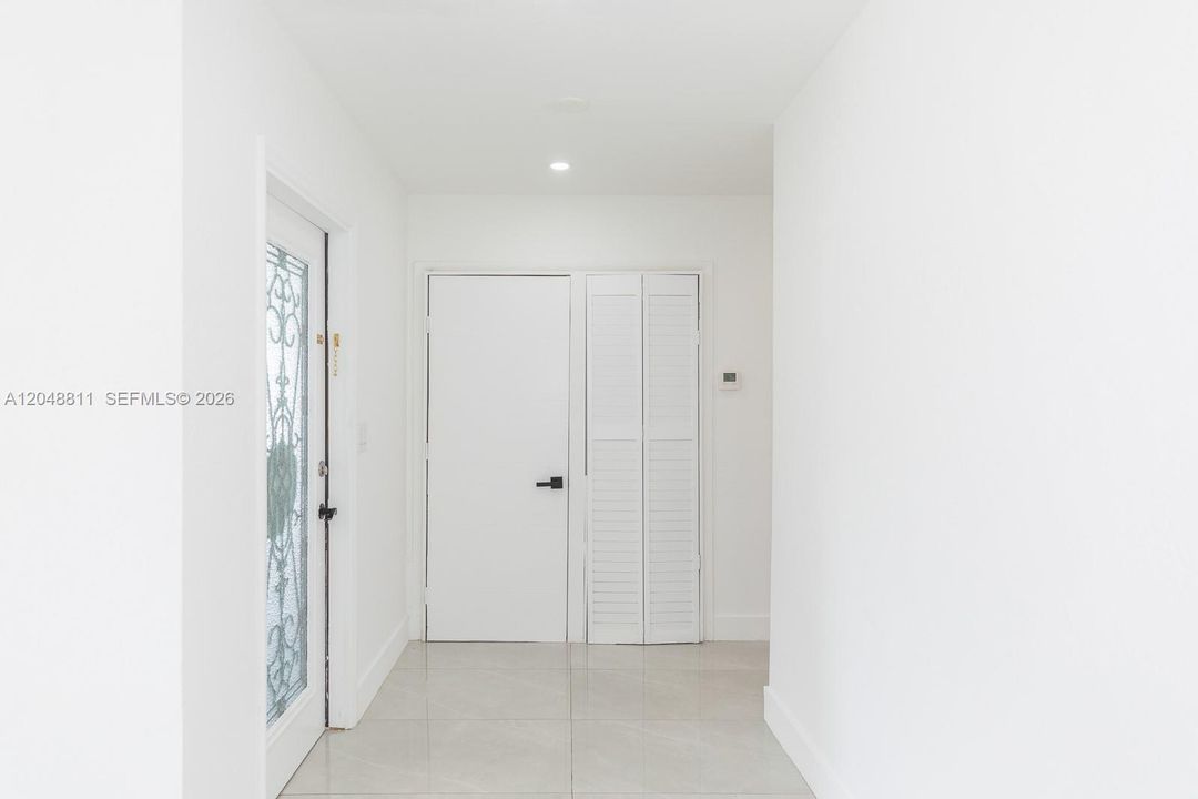 For Rent: $4,000 (3 beds, 2 baths, 1664 Square Feet)
