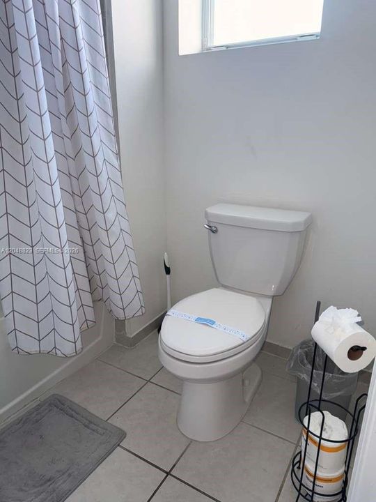 For Rent: $4,400 (4 beds, 2 baths, 3033 Square Feet)