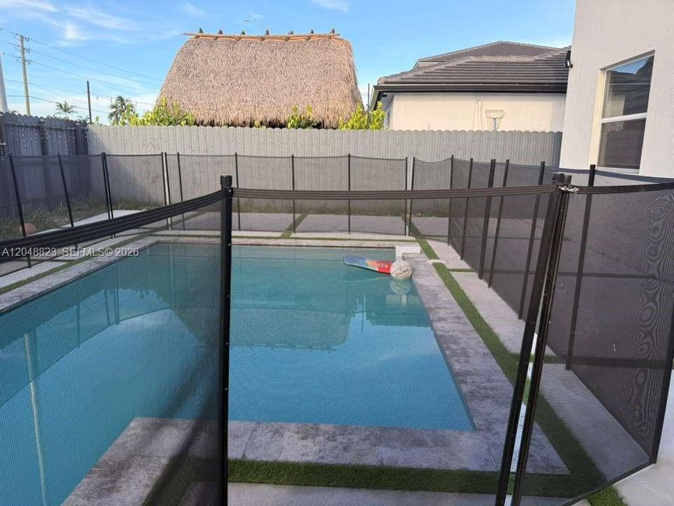 For Rent: $4,400 (4 beds, 2 baths, 3033 Square Feet)