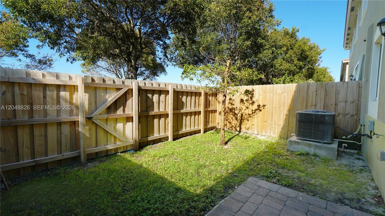 For Rent: $2,750 (4 beds, 3 baths, 1374 Square Feet)