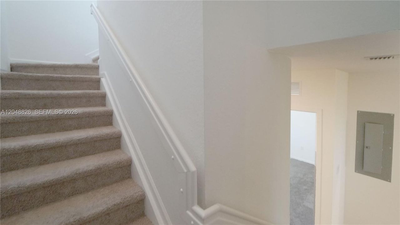 For Rent: $2,750 (4 beds, 3 baths, 1374 Square Feet)