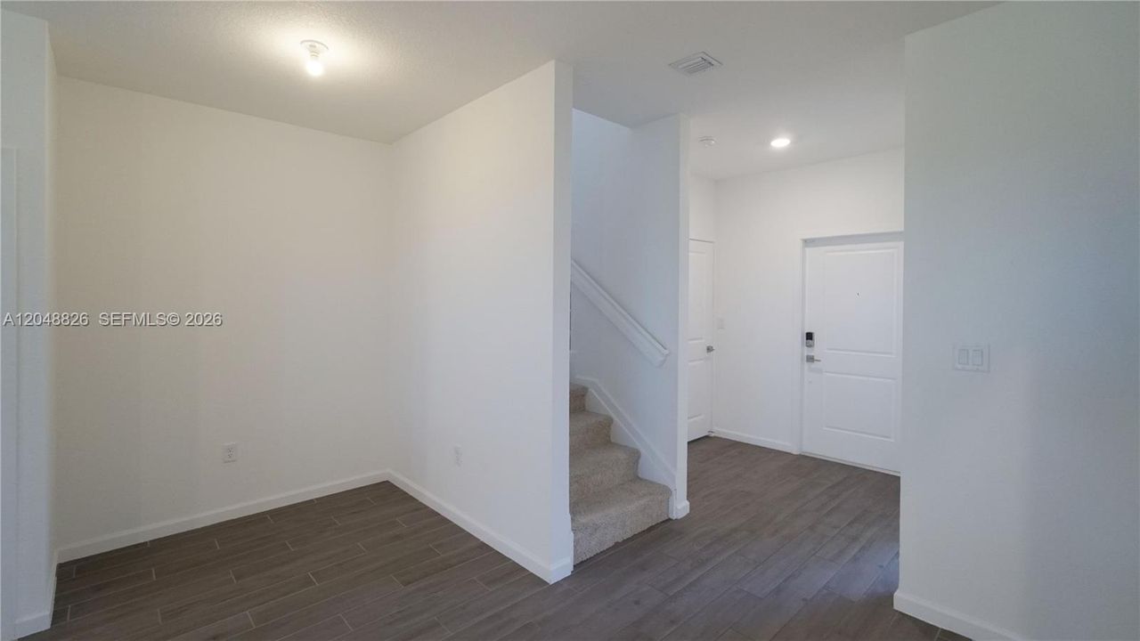 For Rent: $2,750 (4 beds, 3 baths, 1374 Square Feet)