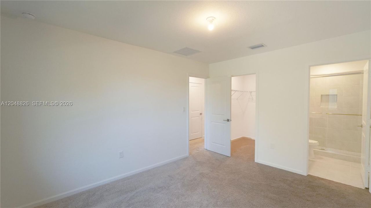 For Rent: $2,750 (4 beds, 3 baths, 1374 Square Feet)