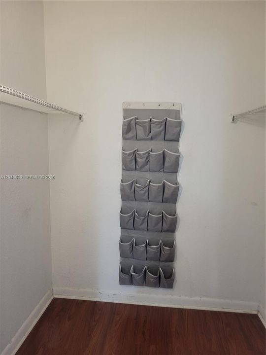For Sale: $330,000 (2 beds, 2 baths, 1525 Square Feet)
