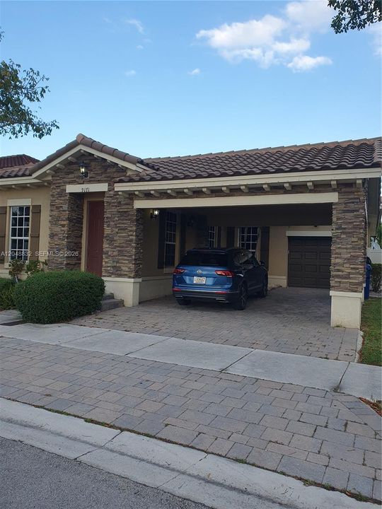 For Rent: $3,600 (3 beds, 2 baths, 2120 Square Feet)