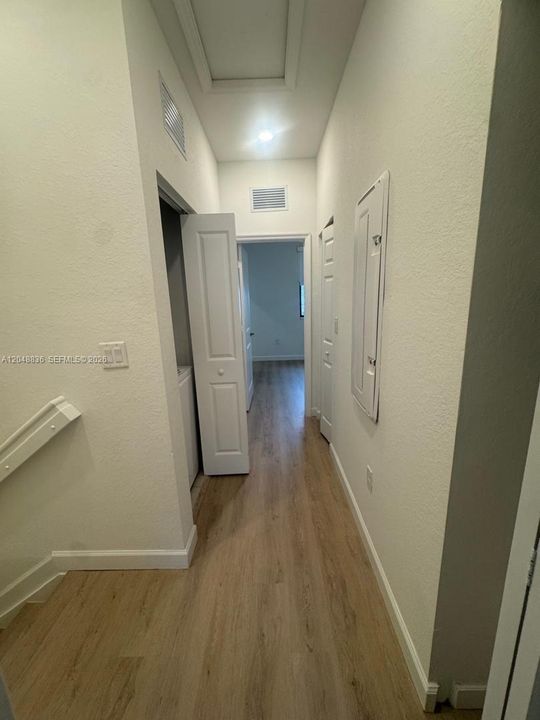 For Rent: $2,400 (3 beds, 3 baths, 1328 Square Feet)