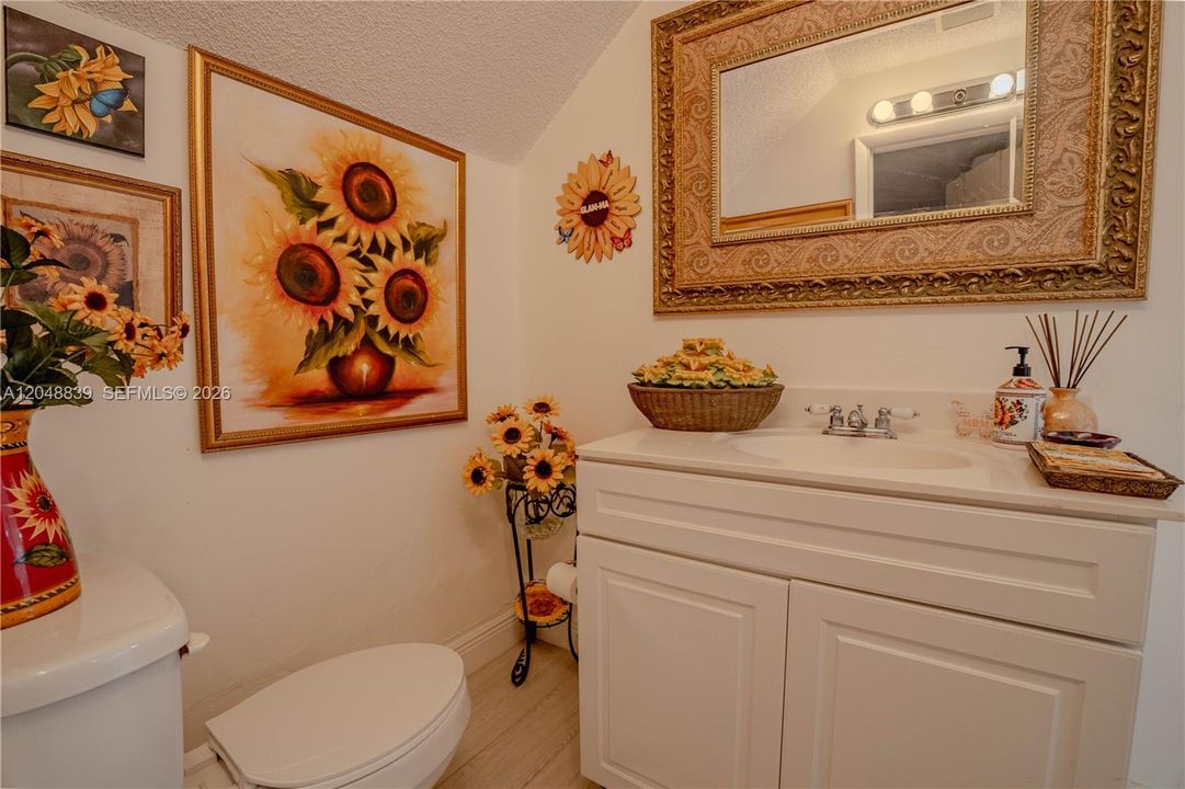 Activo con contrato: $625,000 (3 camas, 2 baños, 1672 Pies cuadrados)