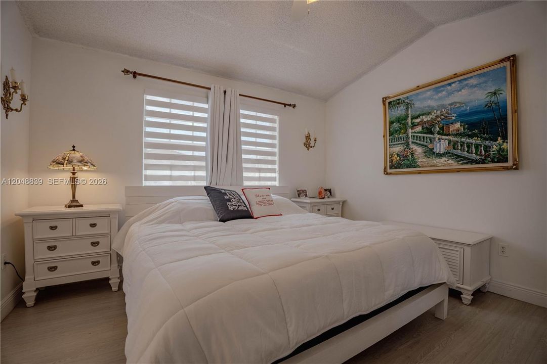 Activo con contrato: $625,000 (3 camas, 2 baños, 1672 Pies cuadrados)