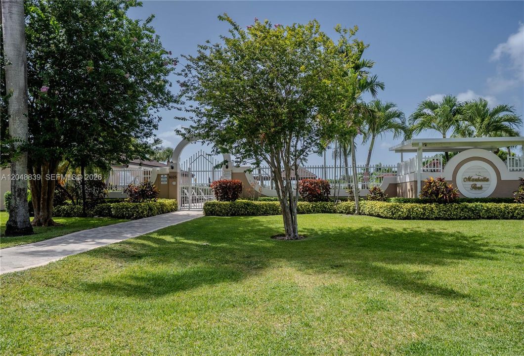 Activo con contrato: $625,000 (3 camas, 2 baños, 1672 Pies cuadrados)
