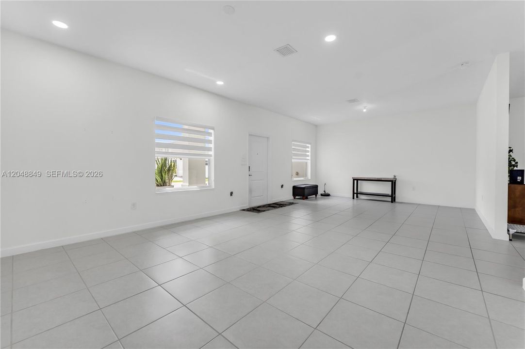 For Sale: $1,050,000 (4 beds, 3 baths, 2356 Square Feet)