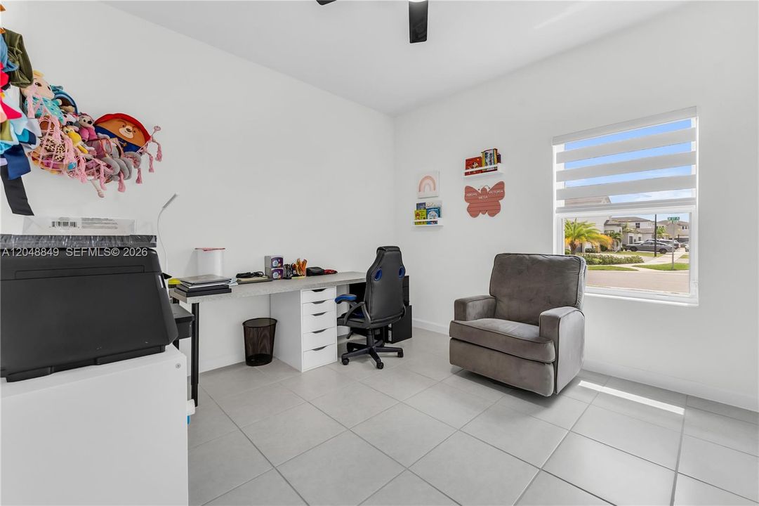 For Sale: $1,050,000 (4 beds, 3 baths, 2356 Square Feet)