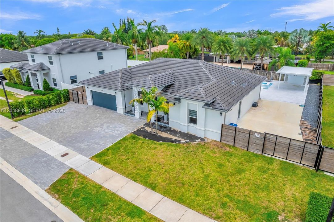 For Sale: $1,050,000 (4 beds, 3 baths, 2356 Square Feet)