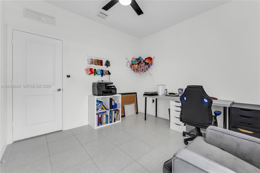For Sale: $1,050,000 (4 beds, 3 baths, 2356 Square Feet)