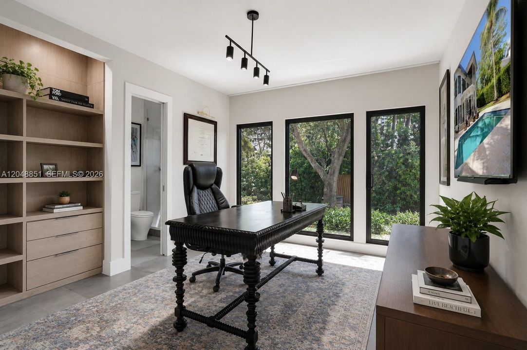 For Sale: $7,850,000 (6 beds, 7 baths, 6541 Square Feet)