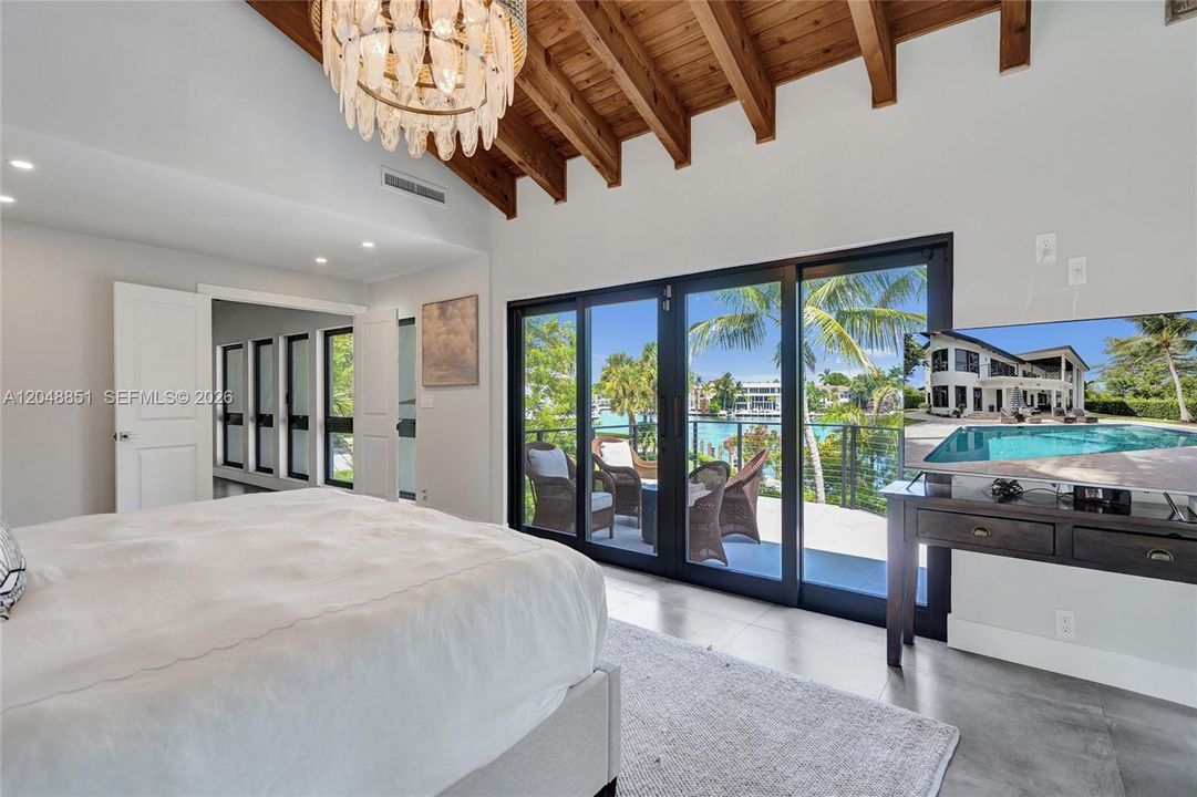 For Sale: $7,850,000 (6 beds, 7 baths, 6541 Square Feet)