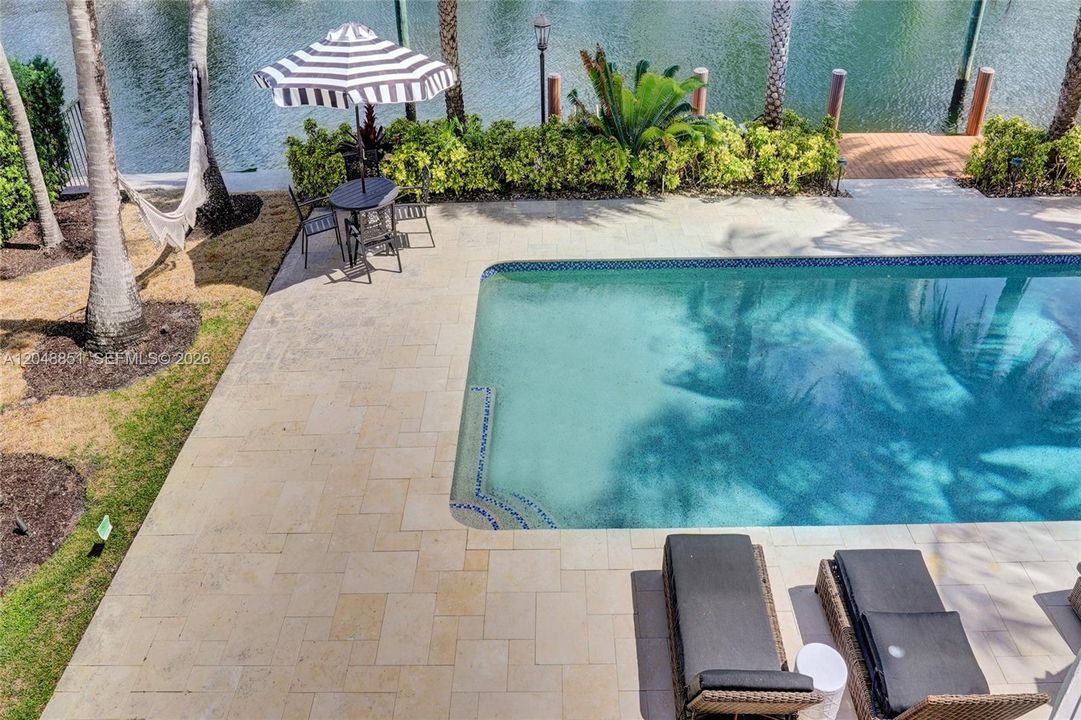For Sale: $7,850,000 (6 beds, 7 baths, 6541 Square Feet)