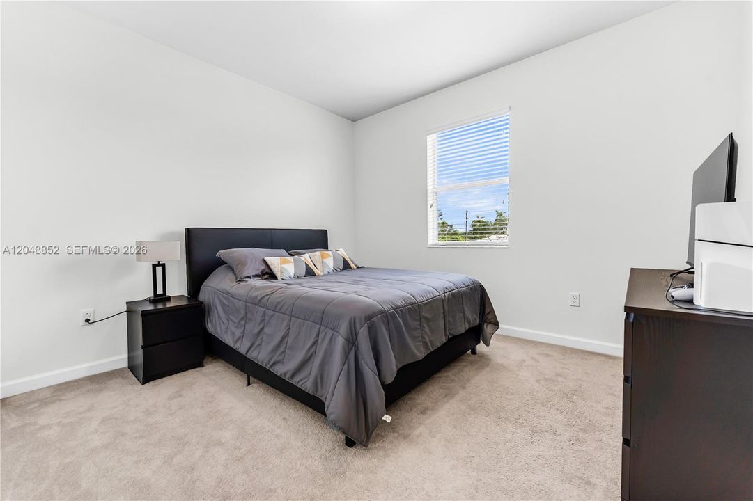 For Sale: $795,000 (4 beds, 3 baths, 2324 Square Feet)