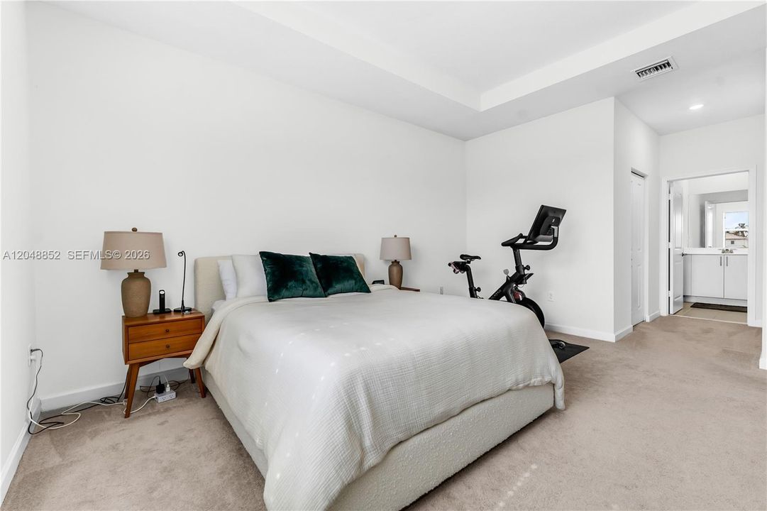 For Sale: $795,000 (4 beds, 3 baths, 2324 Square Feet)