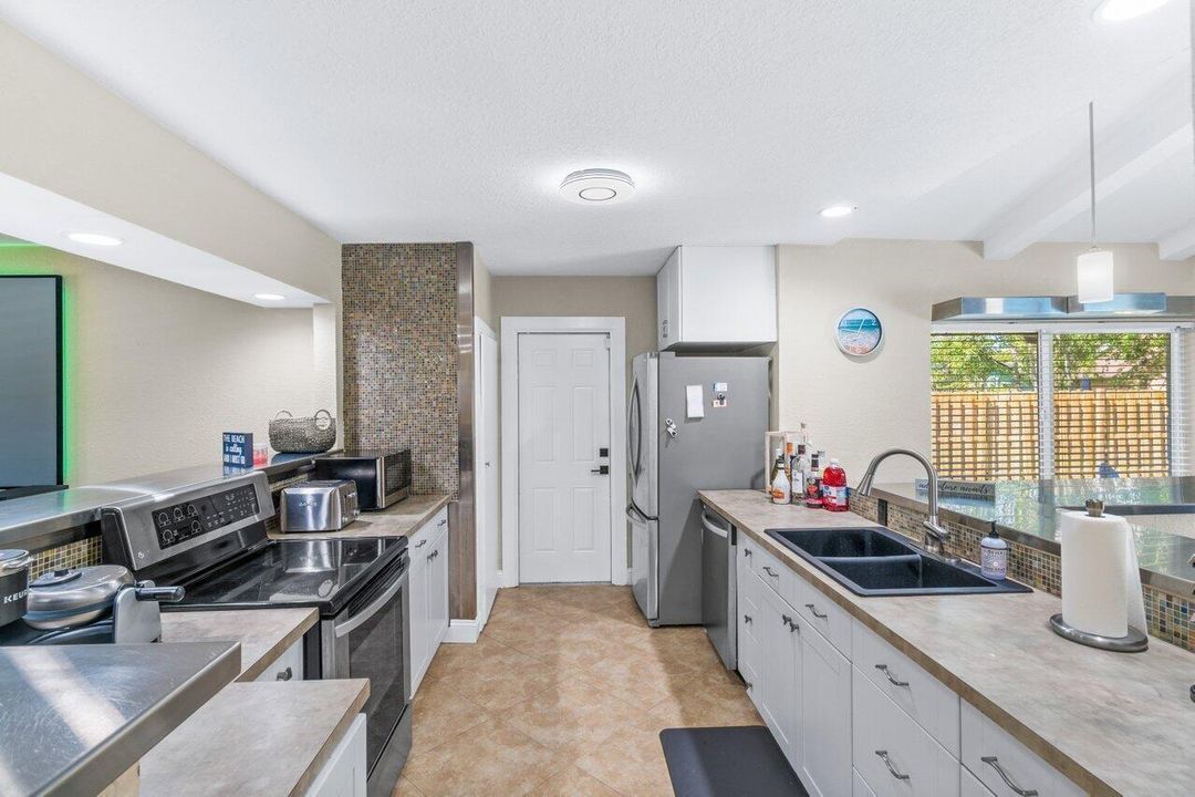 009-1315FulmarDrive-DelrayBeach-FL-33444