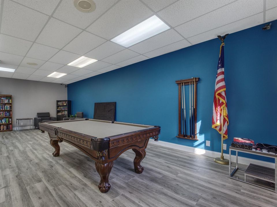 Clubhouse Billiards